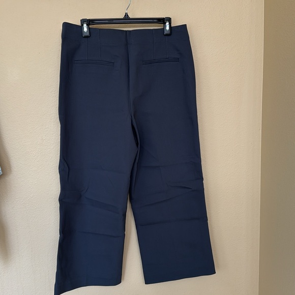 Gray high waisted wide leg Loft pants - Picture 2 of 3